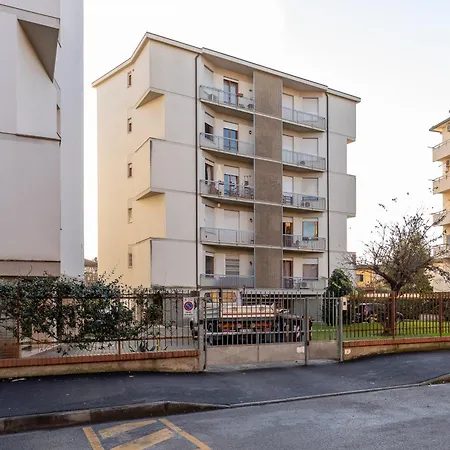 Apartament Quiet And Bright Flats With Balcony